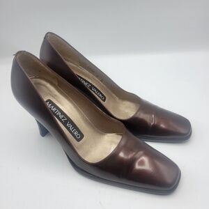 Martinez Valero Y2K square toe style heels size 6